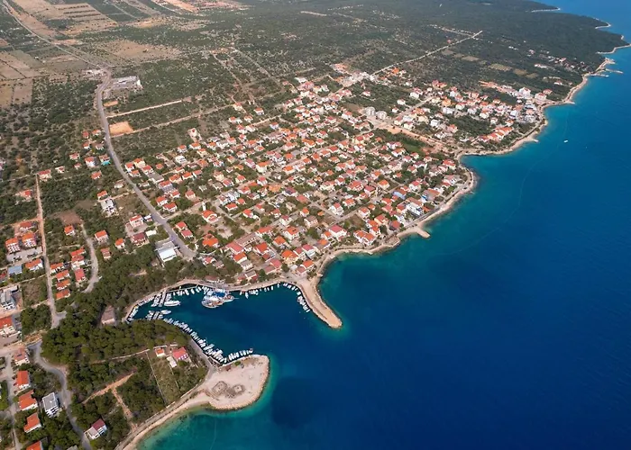 Mandre 3084c Апартаменты Колан