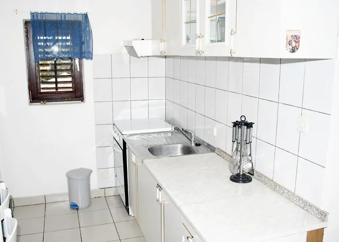 Mandre 3084c דירה *